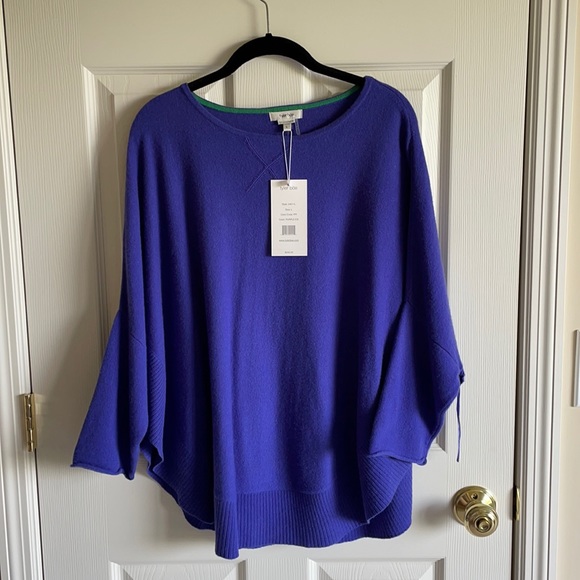Cashmere Poncho - Picture 1 of 4